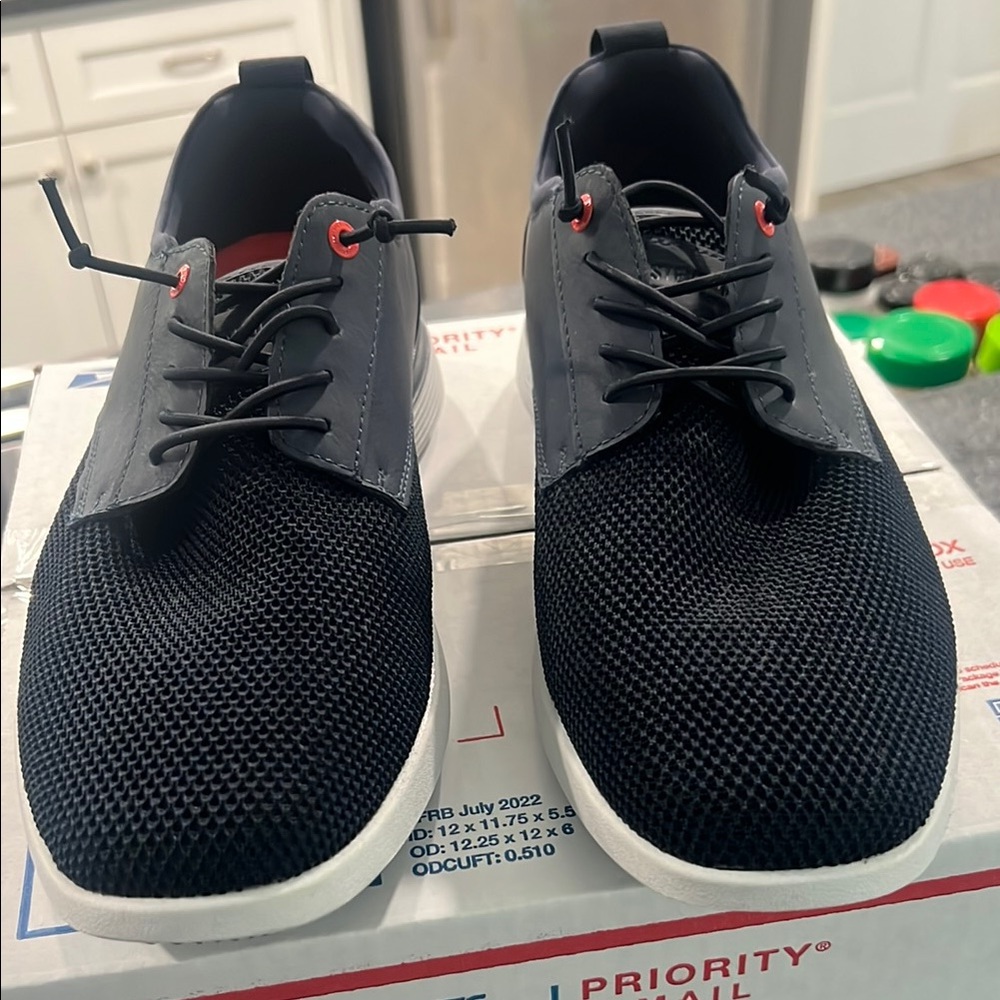 Steve Madden Blue Sneakers with Modern Design